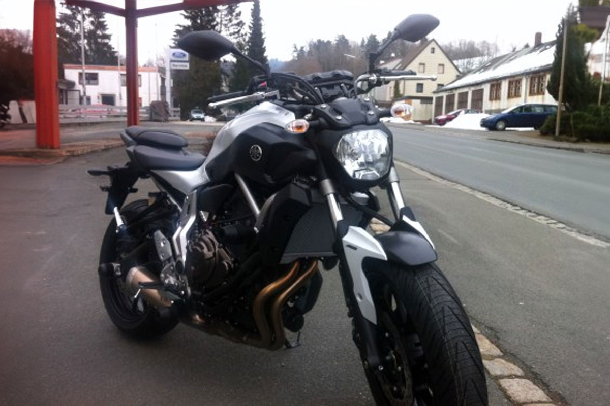 YAMAHA MT-07